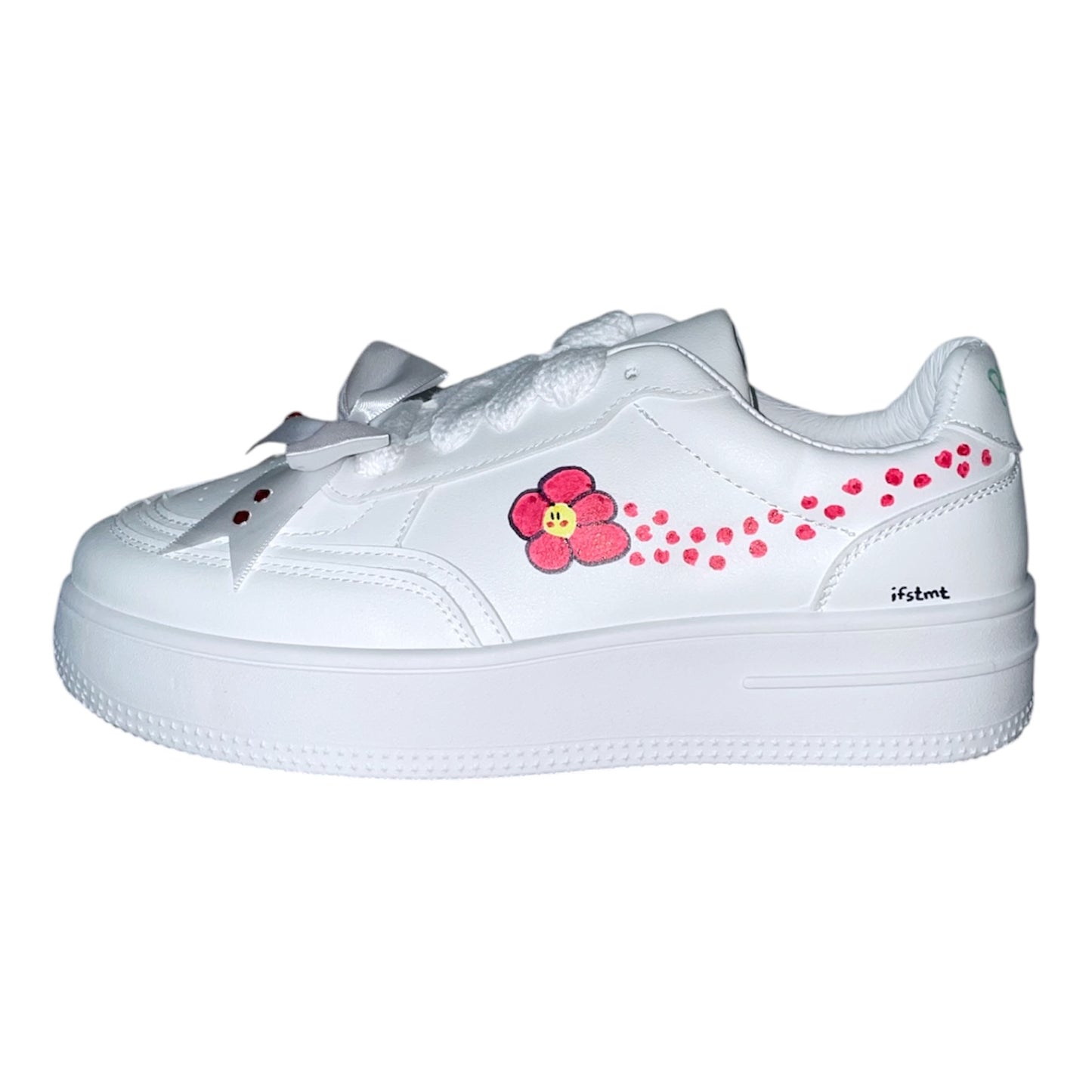 white-sneakers-women-rhinestones-flower-red-green-roses-colorful-cute-cuteshoes-ribbon-design