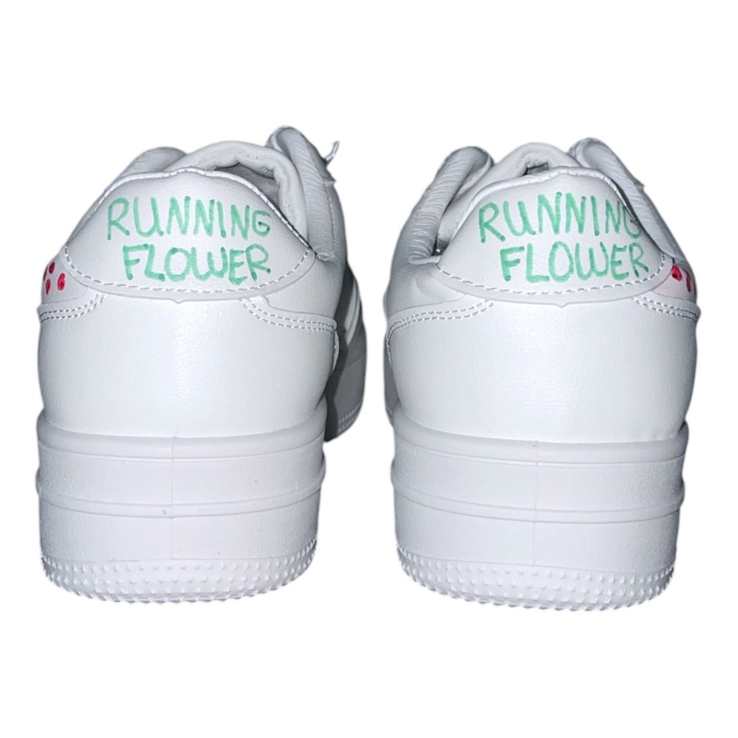 white-sneakers-women