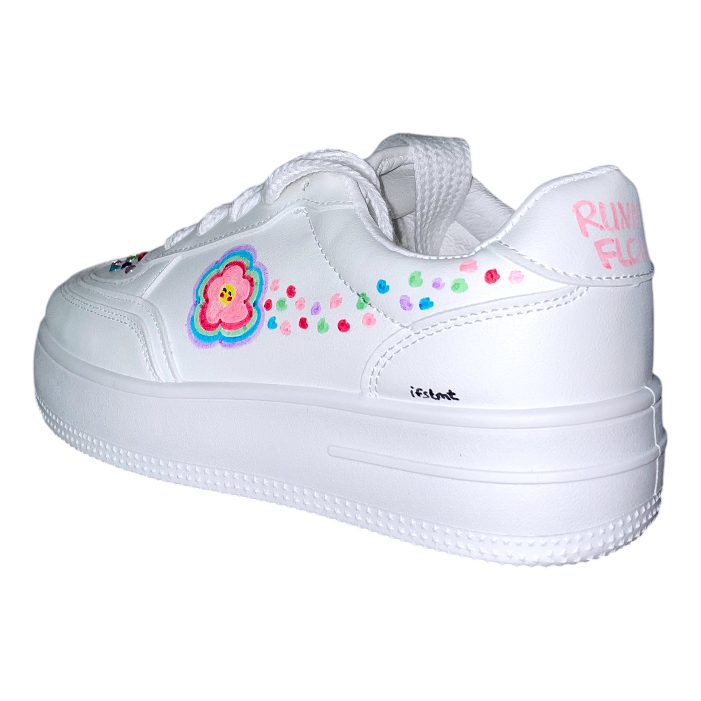 white-sneakers-women