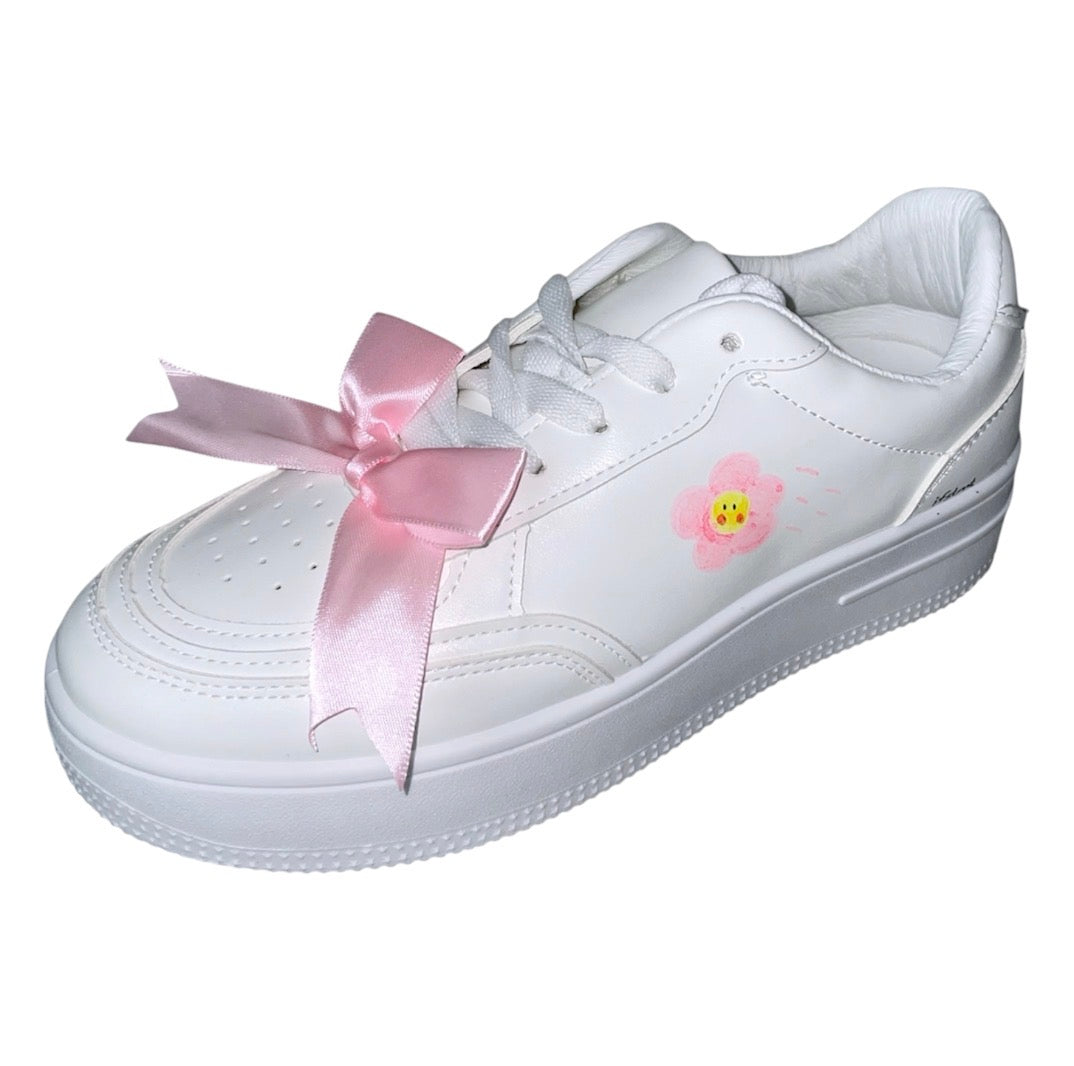 white-sneakers-pinkflower-cuteflower-flower-pink-rosa-cutedesign-cute-cuteshoes-design-ribbon-princessshoes