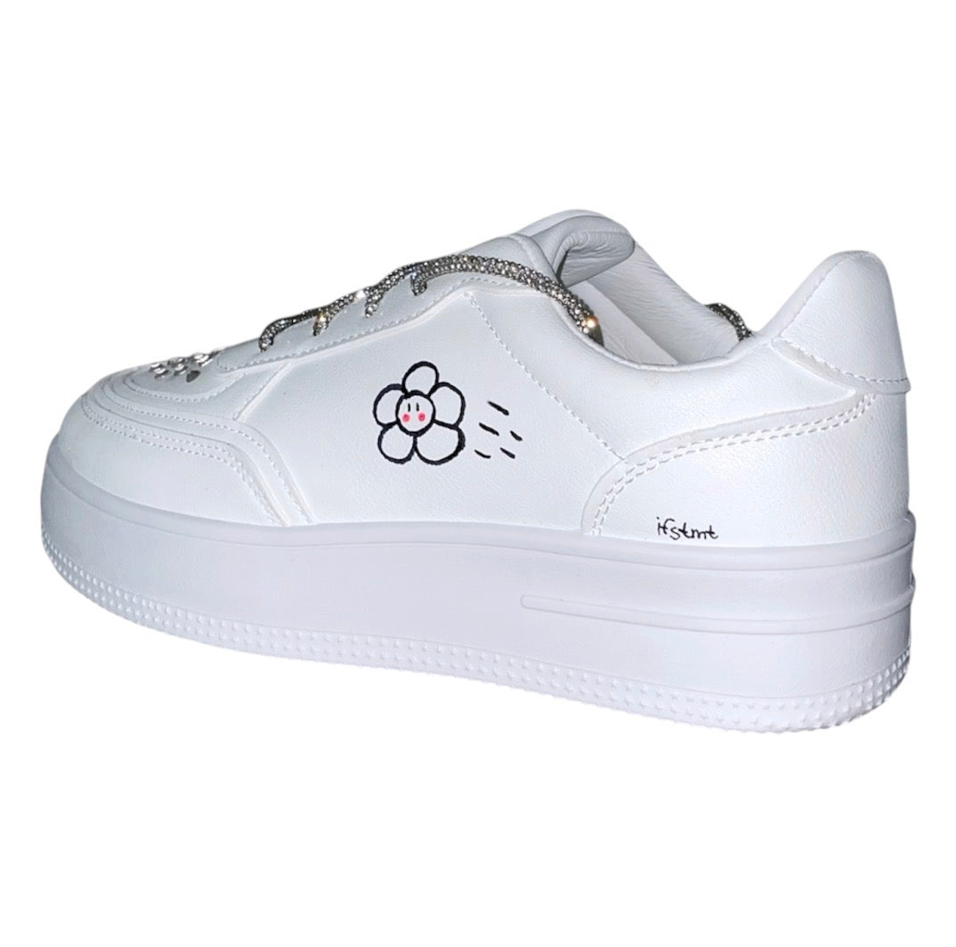 white-sneakers-blackflower-whiteflower.flower-silver-cutedesign-cute-cuteshoes-design-glitter-rhinestones-sparkleshoe