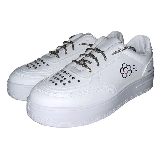 white-sneakers-women-blackflower-whiteflower.flower-silver-cutedesign-cute-cuteshoes-design-glitter-rhinestones-sparkleshoe