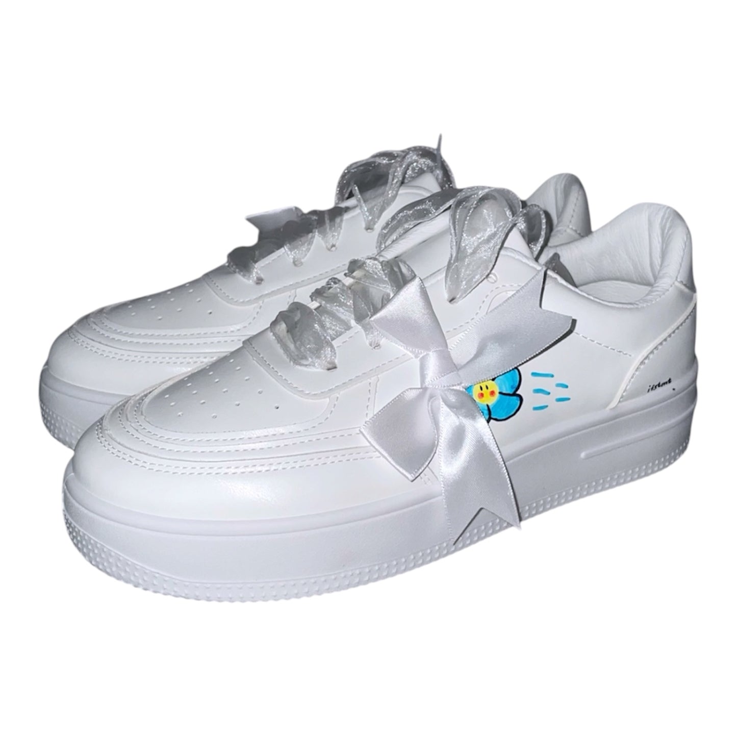 white-sneakers-blueflower-cuteflower-flower-blue-romantic-style-cutedesign-cute-cuteshoes-design-ribbon-princessshoes